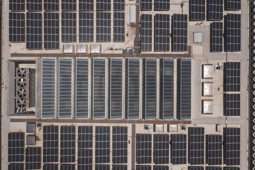 Duurzaam wonen met een sedumdak en zonnepanelen: wat zijn de kosten?
